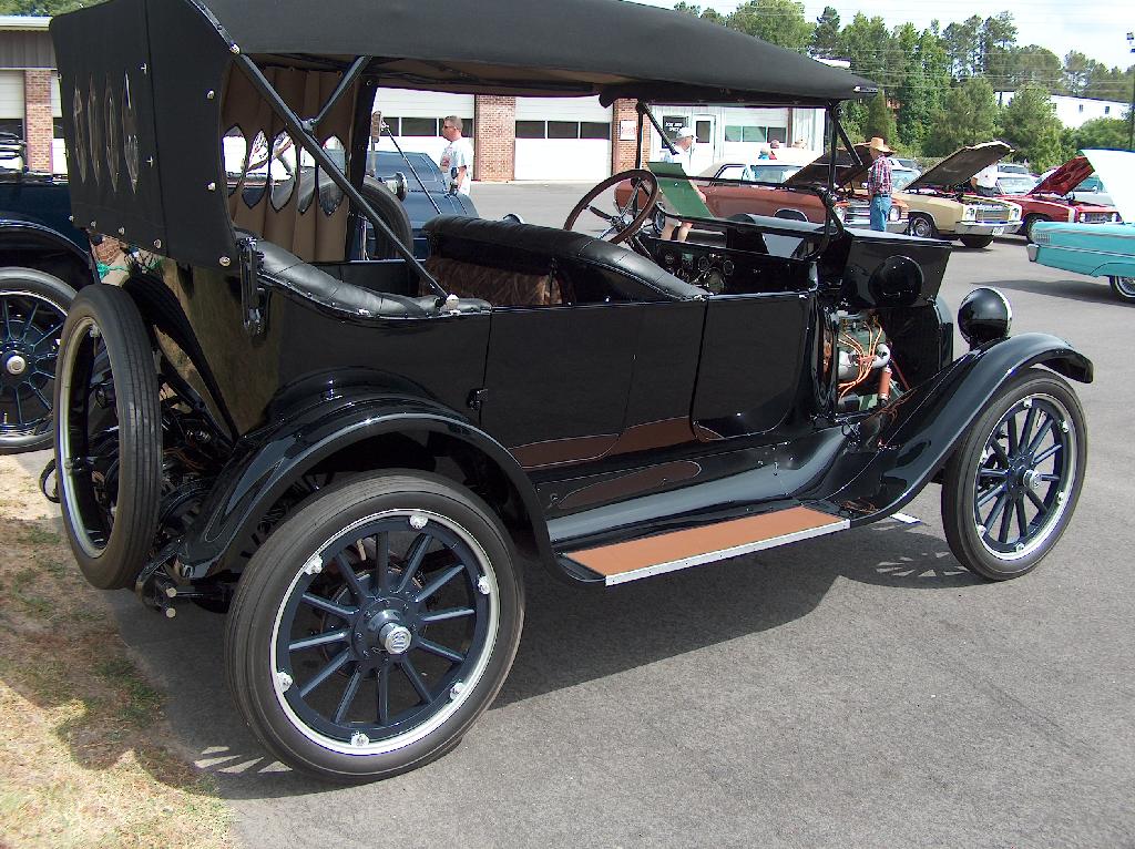 Antique Auto Club of Sanford 2007 Auto Show Page 1